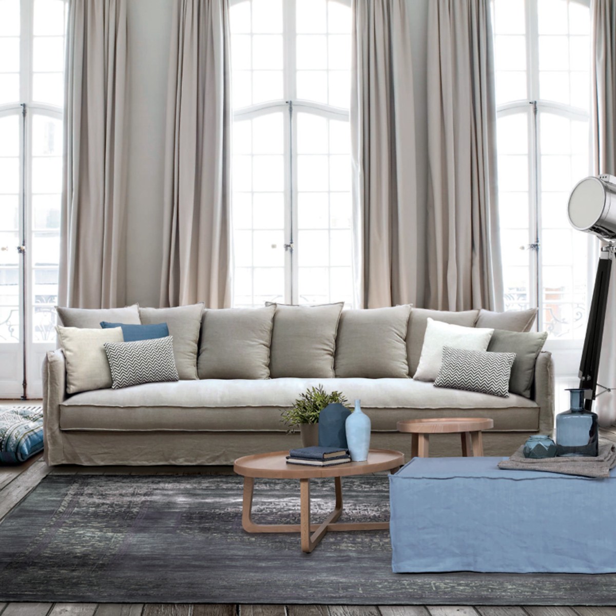Nicolay Sofa